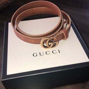 Skinny brown Gucci belt